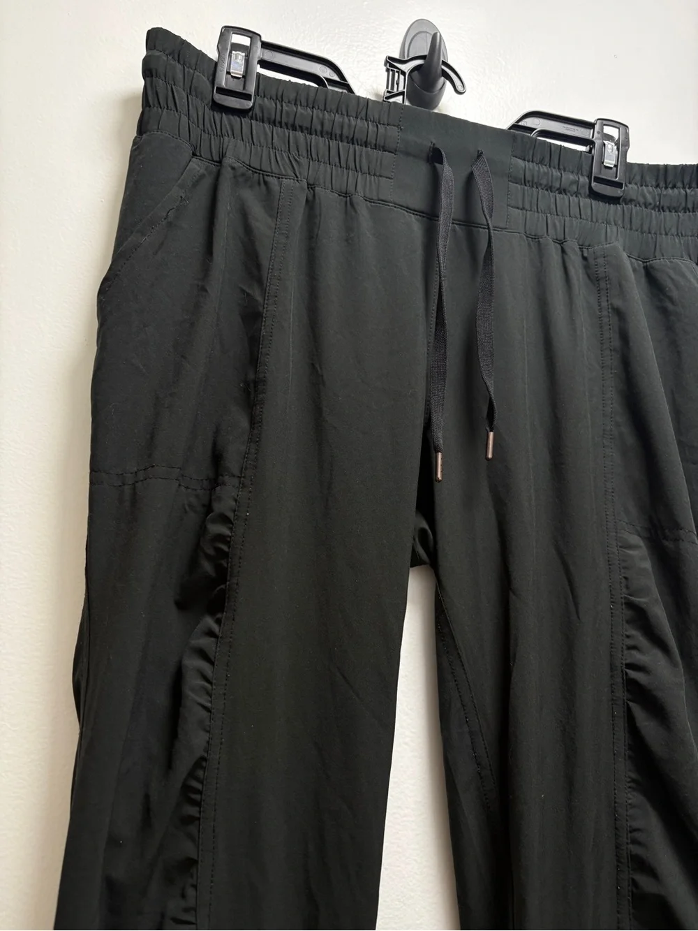 Prana Black Drawstring Tie Ankle Joggers | M | lounge athletic everyday errands
